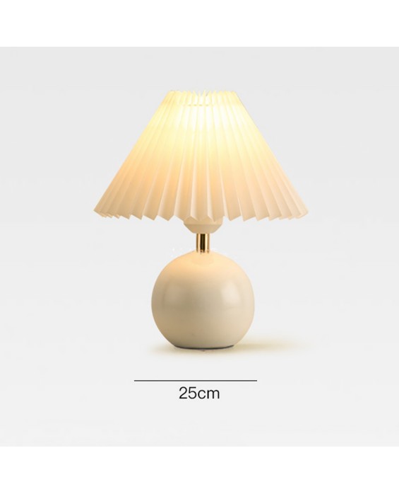Retro Bedside Pleated Table Lamp