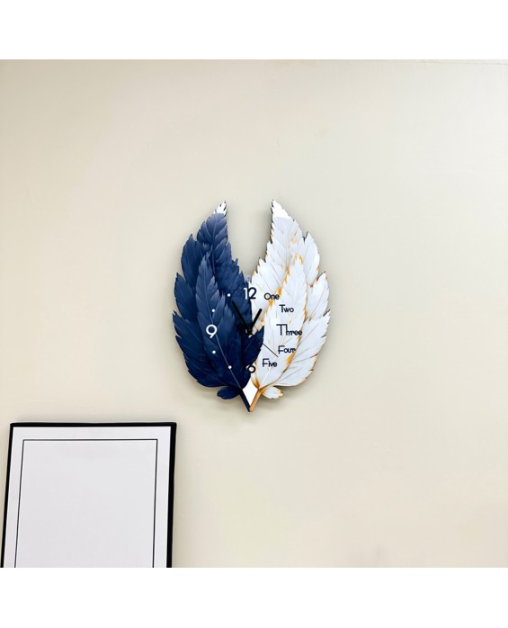 Two-Color Feather Living Room Wall Clock