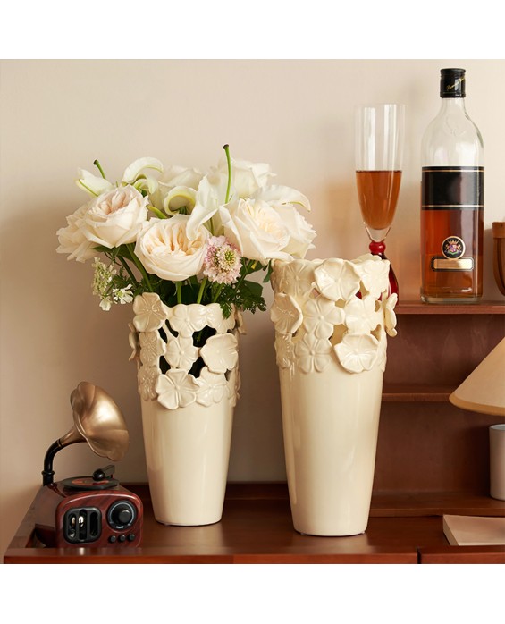 Ceramic 3D Relief Vase